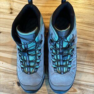 NEW. KEEN Targhee 4 Mid Height Waterproof Hiking Boots Sz Youth 7 (Wmns size 8.5